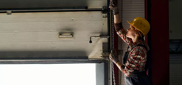 Addressing Common Garage Door Stoppage Issues in Saratoga Springs, NY